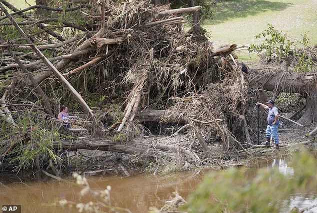 DHS Secretary Kristi Noem Announces Firings of Two FEMA Employees for Sexting Foreign Nationals via Government Devices, as Concerns Over System Misuse Grow