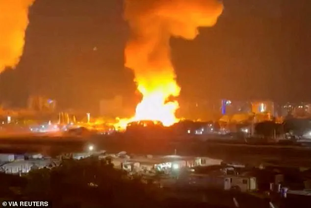 Experts Warn Trump's Foreign Policy May Allow Putin to Exploit Venezuela Crisis, as Resurfaced 2019 Proposal Fuels Fears of Geopolitical Shifts