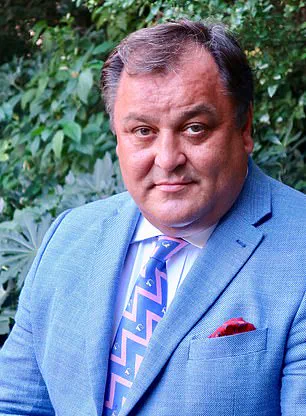 Royal Endorsement of Cold Swimming Sparks Public Interest in Unconventional Health Practices