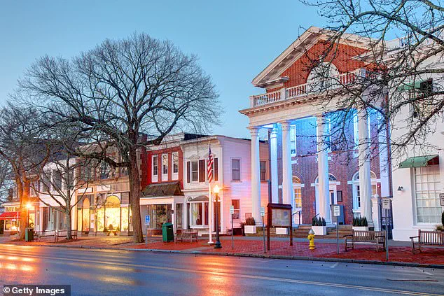 Southampton's $26M Mansion Buy: Expanding Public Access Amid Environmental Concerns