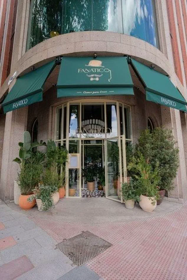 A Sparkler's Flame and a Waiter's Quick Thinking: The Fanatico Restaurant Fire Linked to a Tragic Disaster Across the Atlantic