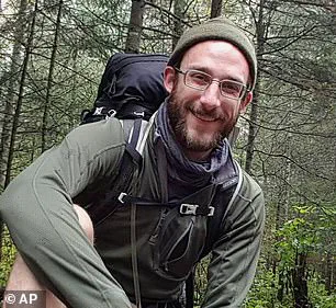 Tense Immigration Enforcement in Minnesota Illustrates Government Regulation's Impact on Public Interactions