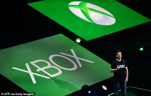 Former Xbox Executive Claims Pressure to Leave After Refusing Bathrobe Incident at 2004 Conference