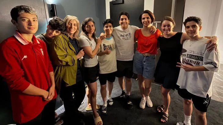 Unexpected Symbols of Solidarity: Iranian Women's Football Team Navigates Political Turmoil at Asian Cup 2026