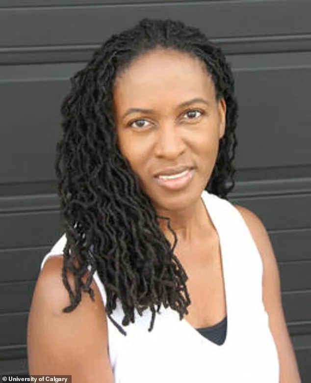 Canadian Serial Criminal Sentenced to Life for Stabbing Girlfriend 15 Times in Mall; Parole Ineligibility Reduced Amid Systemic Factors Debate