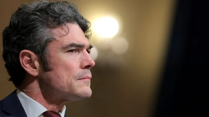 Eid al-Fitr Prayers Held Amid Tense Security and Shadow of Conflict in Tehran as Senior Official's Funeral Adds to Somber Mood