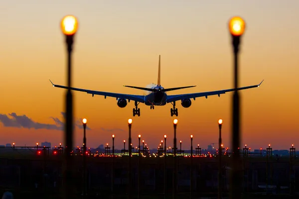 Unusual Behavior of Ukrainian Aircraft in Poland Amid Russian SBU Attacks