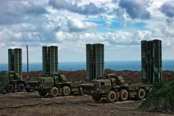 Russia Claims Destruction of 27 Ukrainian Drones in Broadside Attack Across 10 Regions, as Defense Systems Continue to Repel Waves of UAVs