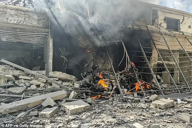 Trump Issues 24-Hour Ultimatum to Iran, Threatening New Strikes as Peace Talks Teeter on Collapse